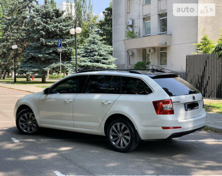 Шкода Октавия, объемом двигателя 2 л и пробегом 243 тыс. км за 14200 $, фото 1 на Automoto.ua