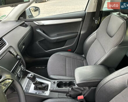 Шкода Октавия 2014 в Запорожье на Automoto.ua Шкода Октавия, объемом двигателя 1.8 л и пробегом 177 тыс. км за 13500 $, фото 54 на Automoto.ua