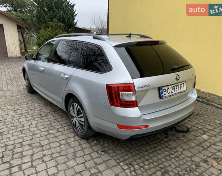 Шкода Октавія, об'ємом двигуна 2 л та пробігом 266 тис. км за 10800 $, фото 5 на Automoto.ua