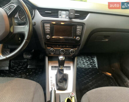 Шкода Октавія, об'ємом двигуна 2 л та пробігом 266 тис. км за 10800 $, фото 13 на Automoto.ua