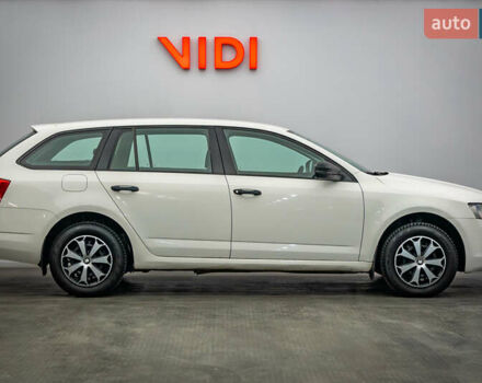 Шкода Октавия, объемом двигателя 1.2 л и пробегом 114 тыс. км за 10497 $, фото 3 на Automoto.ua