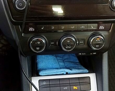 Шкода Октавія, об'ємом двигуна 2 л та пробігом 250 тис. км за 10250 $, фото 5 на Automoto.ua
