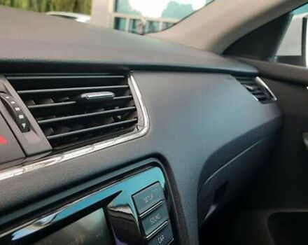 Шкода Октавия, объемом двигателя 1.6 л и пробегом 216 тыс. км за 8956 $, фото 4 на Automoto.ua