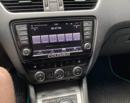 Шкода Октавия, объемом двигателя 1.6 л и пробегом 220 тыс. км за 9800 $, фото 4 на Automoto.ua