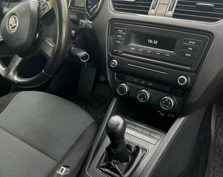 Шкода Октавия, объемом двигателя 1.6 л и пробегом 304 тыс. км за 10500 $, фото 4 на Automoto.ua