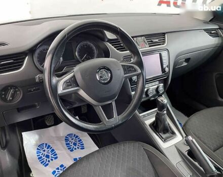 Шкода Октавия, объемом двигателя 1.6 л и пробегом 221 тыс. км за 12250 $, фото 5 на Automoto.ua