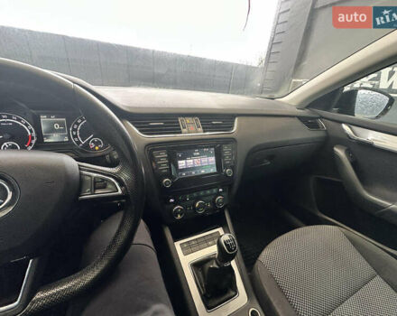 Шкода Октавия, объемом двигателя 1.97 л и пробегом 291 тыс. км за 9200 $, фото 9 на Automoto.ua