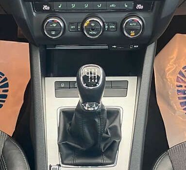 Шкода Октавія, об'ємом двигуна 2 л та пробігом 217 тис. км за 12950 $, фото 19 на Automoto.ua