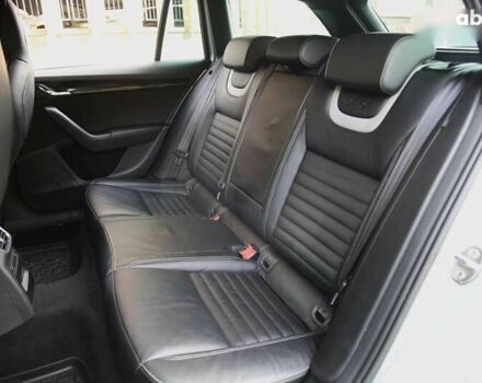Шкода Октавия, объемом двигателя 2 л и пробегом 222 тыс. км за 17000 $, фото 7 на Automoto.ua