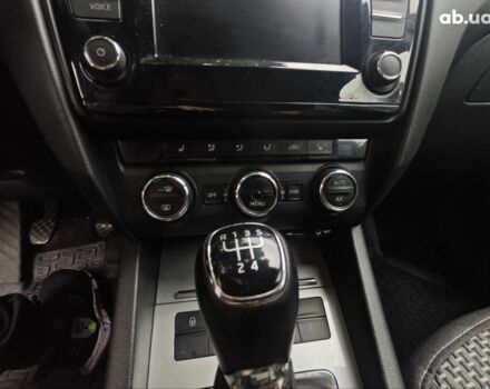 Шкода Октавия, объемом двигателя 1.6 л и пробегом 250 тыс. км за 10500 $, фото 2 на Automoto.ua