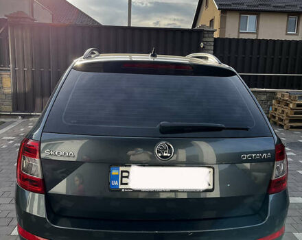 Шкода Октавия, объемом двигателя 1.6 л и пробегом 233 тыс. км за 14200 $, фото 4 на Automoto.ua