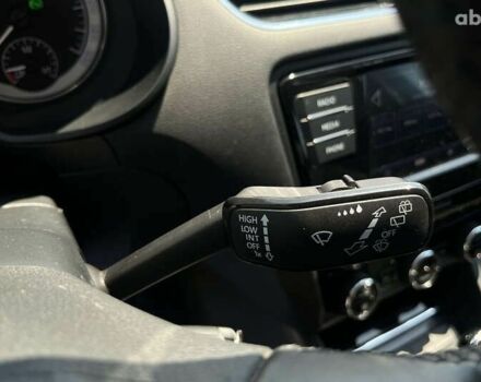 Шкода Октавія, об'ємом двигуна 1.6 л та пробігом 317 тис. км за 12800 $, фото 23 на Automoto.ua
