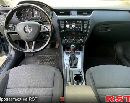 Шкода Октавия, объемом двигателя 16 л и пробегом 355 тыс. км за 9800 $, фото 4 на Automoto.ua
