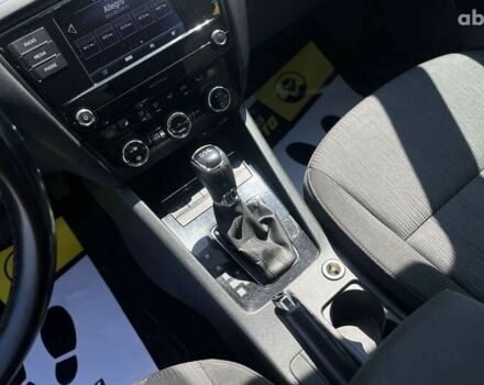 Шкода Октавія, об'ємом двигуна 1.6 л та пробігом 317 тис. км за 12800 $, фото 25 на Automoto.ua