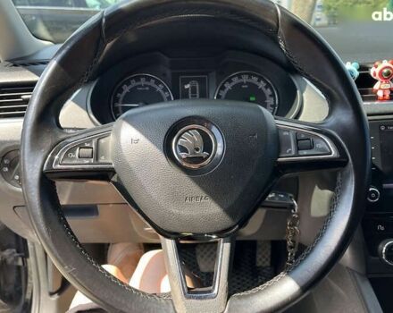 Шкода Октавия, объемом двигателя 2 л и пробегом 255 тыс. км за 14500 $, фото 13 на Automoto.ua