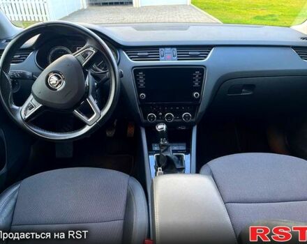 Шкода Октавия, объемом двигателя 1.5 л и пробегом 78 тыс. км за 10000 $, фото 6 на Automoto.ua