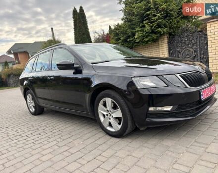 Шкода Октавия 2019 в Рожище на Automoto.ua Шкода Октавия, объемом двигателя 1.6 л и пробегом 256 тыс. км за 12450 $, фото 1 на Automoto.ua