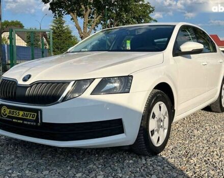 Шкода Октавия, объемом двигателя 1.6 л и пробегом 140 тыс. км за 15800 $, фото 2 на Automoto.ua