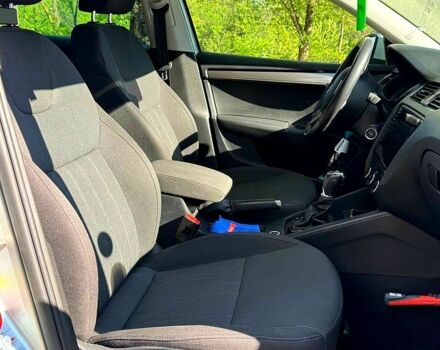 Шкода Октавія, об'ємом двигуна 2 л та пробігом 214 тис. км за 17700 $, фото 5 на Automoto.ua