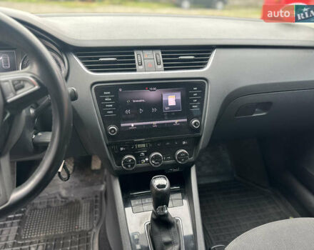 Шкода Октавия, объемом двигателя 1.97 л и пробегом 219 тыс. км за 17000 $, фото 9 на Automoto.ua