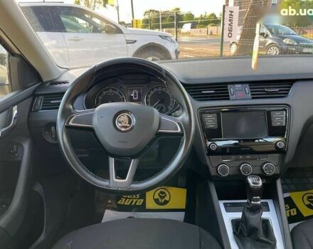 Шкода Октавия, объемом двигателя 1.6 л и пробегом 140 тыс. км за 15800 $, фото 9 на Automoto.ua