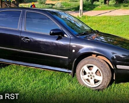 Шкода Октавия 2002 в Чернигове на Automoto.ua Шкода Октавия, объемом двигателя 1.6 л и пробегом 300 тыс. км за 4200 $, фото 1 на Automoto.ua