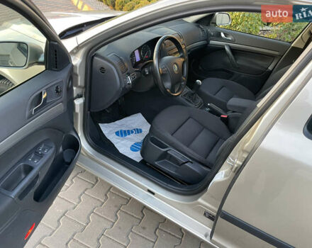 Шкода Октавия, объемом двигателя 1.6 л и пробегом 155 тыс. км за 5999 $, фото 4 на Automoto.ua