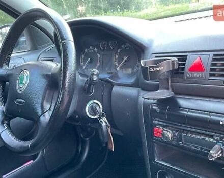 Шкода Октавія, об'ємом двигуна 1.6 л та пробігом 290 тис. км за 5200 $, фото 21 на Automoto.ua