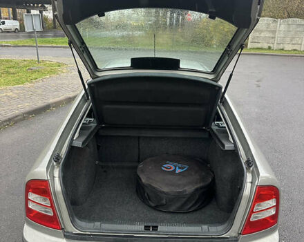 Шкода Октавія 2007 у Луцьку на Automoto.ua Шкода Октавія, об'ємом двигуна 1.6 л та пробігом 231 тис. км за 4999 $, фото 18 на Automoto.ua