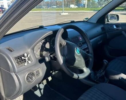 Шкода Октавия, объемом двигателя 1.6 л и пробегом 157 тыс. км за 5900 $, фото 2 на Automoto.ua