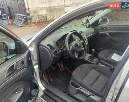 Шкода Октавия 2009 в Лубнах на Automoto.ua Шкода Октавия, объемом двигателя 1.6 л и пробегом 211 тыс. км за 5999 $, фото 4 на Automoto.ua