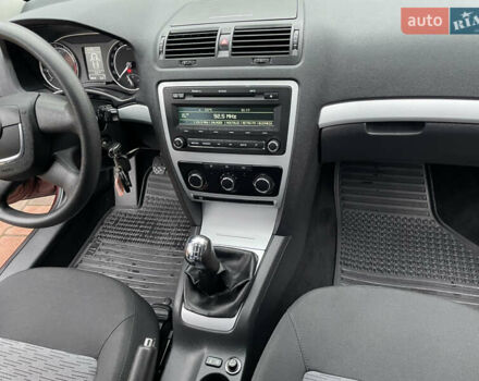 Шкода Октавія, об'ємом двигуна 1.8 л та пробігом 76 тис. км за 9800 $, фото 10 на Automoto.ua