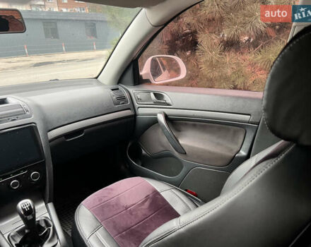 Шкода Октавия, объемом двигателя 1.6 л и пробегом 270 тыс. км за 6800 $, фото 17 на Automoto.ua