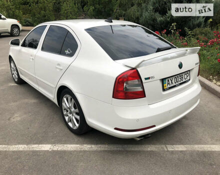 Шкода Октавия, объемом двигателя 2 л и пробегом 62 тыс. км за 16000 $, фото 4 на Automoto.ua