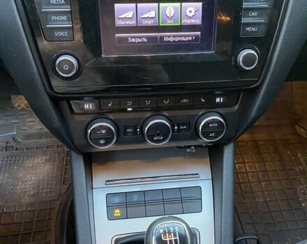 Шкода Октавия, объемом двигателя 1.6 л и пробегом 216 тыс. км за 11000 $, фото 4 на Automoto.ua