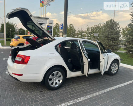 Шкода Октавія, об'ємом двигуна 1.4 л та пробігом 130 тис. км за 12500 $, фото 4 на Automoto.ua