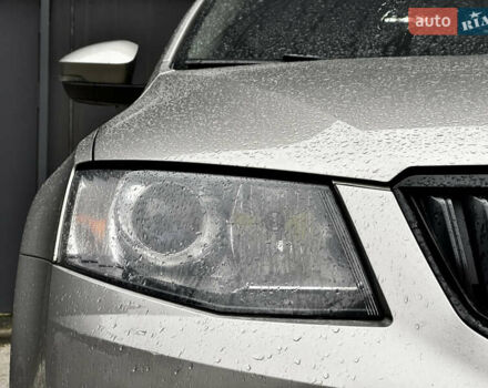 Шкода Октавия, объемом двигателя 1.8 л и пробегом 266 тыс. км за 10500 $, фото 10 на Automoto.ua