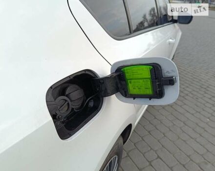 Шкода Октавія, об'ємом двигуна 1.6 л та пробігом 248 тис. км за 13800 $, фото 19 на Automoto.ua