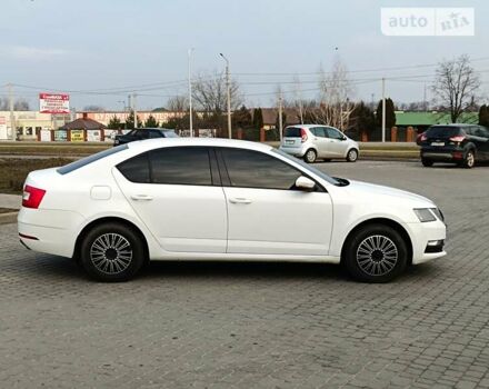 Шкода Октавія, об'ємом двигуна 1.6 л та пробігом 248 тис. км за 13800 $, фото 3 на Automoto.ua