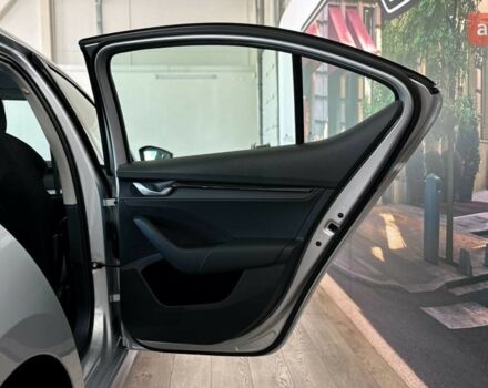 купить новое авто Шкода Октавия 2024 года от официального дилера Моторкрафт Шкода фото