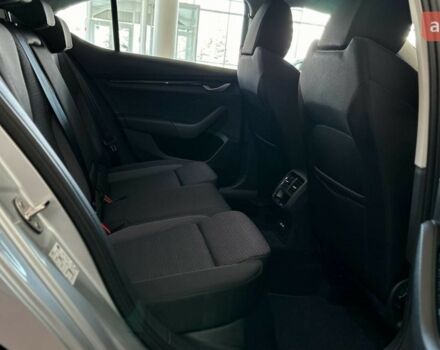 купить новое авто Шкода Октавия 2024 года от официального дилера Моторкрафт Шкода фото