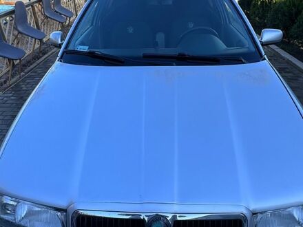 Шкода Октавия, объемом двигателя 1.9 л и пробегом 350 тыс. км за 3000 $, фото 1 на Automoto.ua