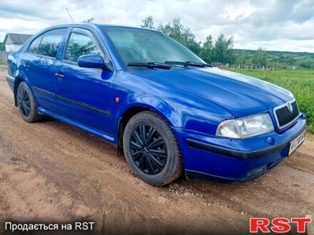 Шкода Октавия 2000 в Первомайск на Automoto.ua Шкода Октавия, объемом двигателя 1.6 л и пробегом 270 тыс. км за 3650 $, фото 1 на Automoto.ua