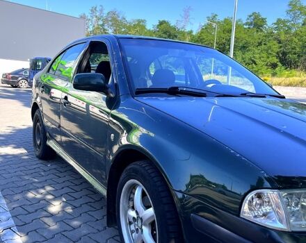 Шкода Октавия, объемом двигателя 1.6 л и пробегом 303 тыс. км за 2850 $, фото 1 на Automoto.ua