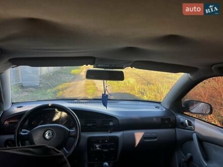 Шкода Октавия, объемом двигателя 1.6 л и пробегом 300 тыс. км за 3950 $, фото 1 на Automoto.ua