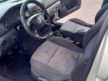 Шкода Октавия, объемом двигателя 1.8 л и пробегом 300 тыс. км за 4300 $, фото 1 на Automoto.ua