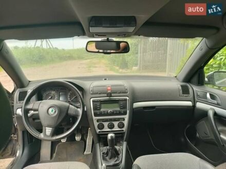 Шкода Октавия 2006 в Новом Буге на Automoto.ua Шкода Октавия, объемом двигателя 2.01 л и пробегом 290 тыс. км за 5200 $, фото 1 на Automoto.ua
