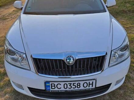 Шкода Октавия 2012 в Яворове на Automoto.ua Шкода Октавия, объемом двигателя 2 л и пробегом 212 тыс. км за 8800 $, фото 1 на Automoto.ua