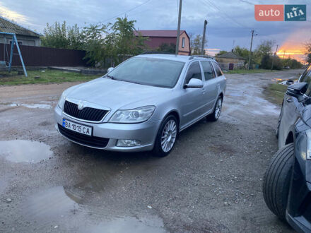Шкода Октавія 2012 у Кропивницькому (Кіровограді) на Automoto.ua Шкода Октавія, об'ємом двигуна 2 л та пробігом 350 тис. км за 9000 $, фото 1 на Automoto.ua