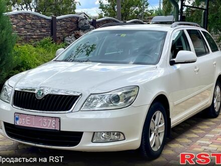Шкода Октавия 2012 в Кременчуге на Automoto.ua Шкода Октавия, объемом двигателя 1.8 л и пробегом 275 тыс. км за 7800 $, фото 1 на Automoto.ua